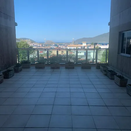 Ap praia dos anjos com vista-2